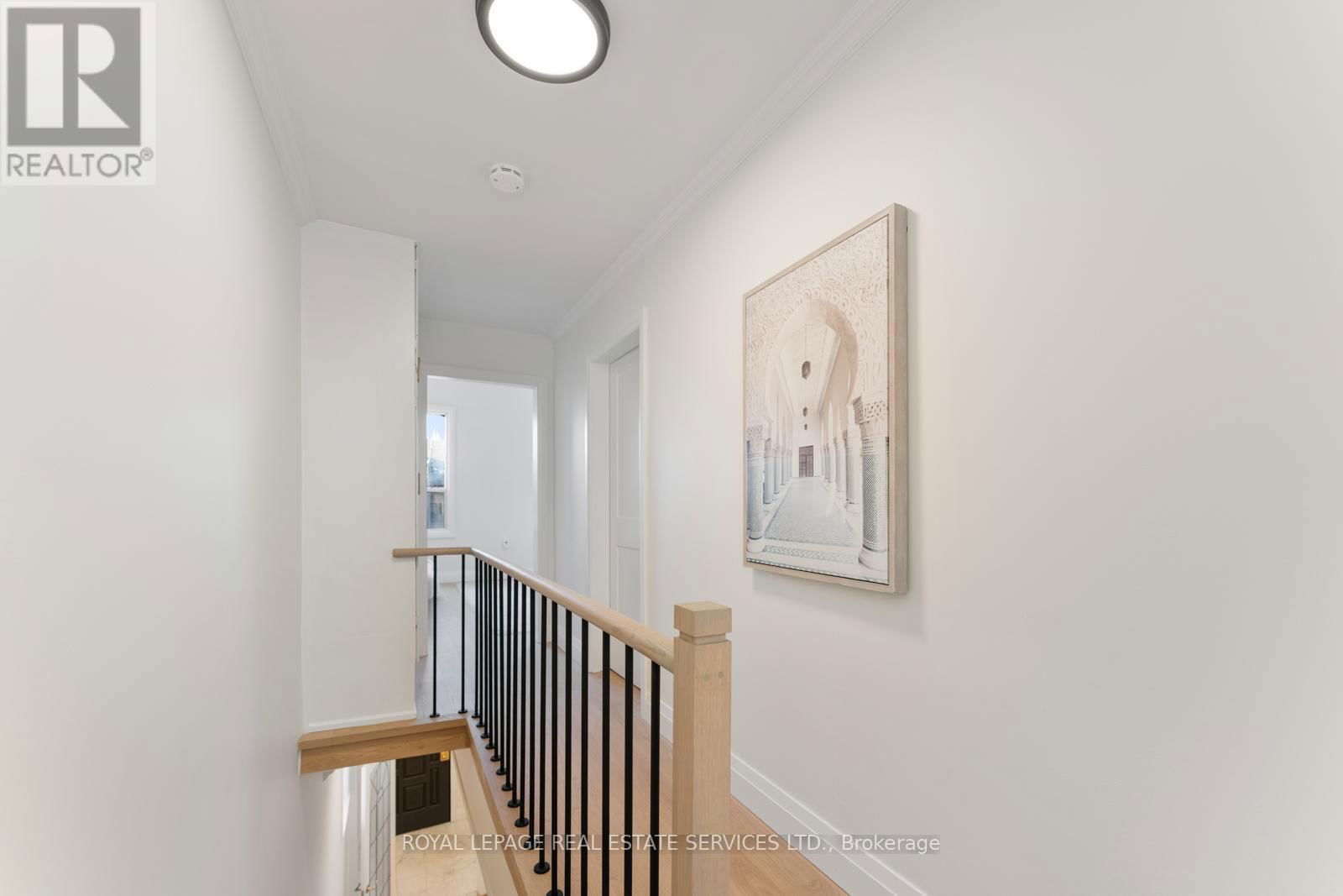 63 ROBINSON STREET Image 24
