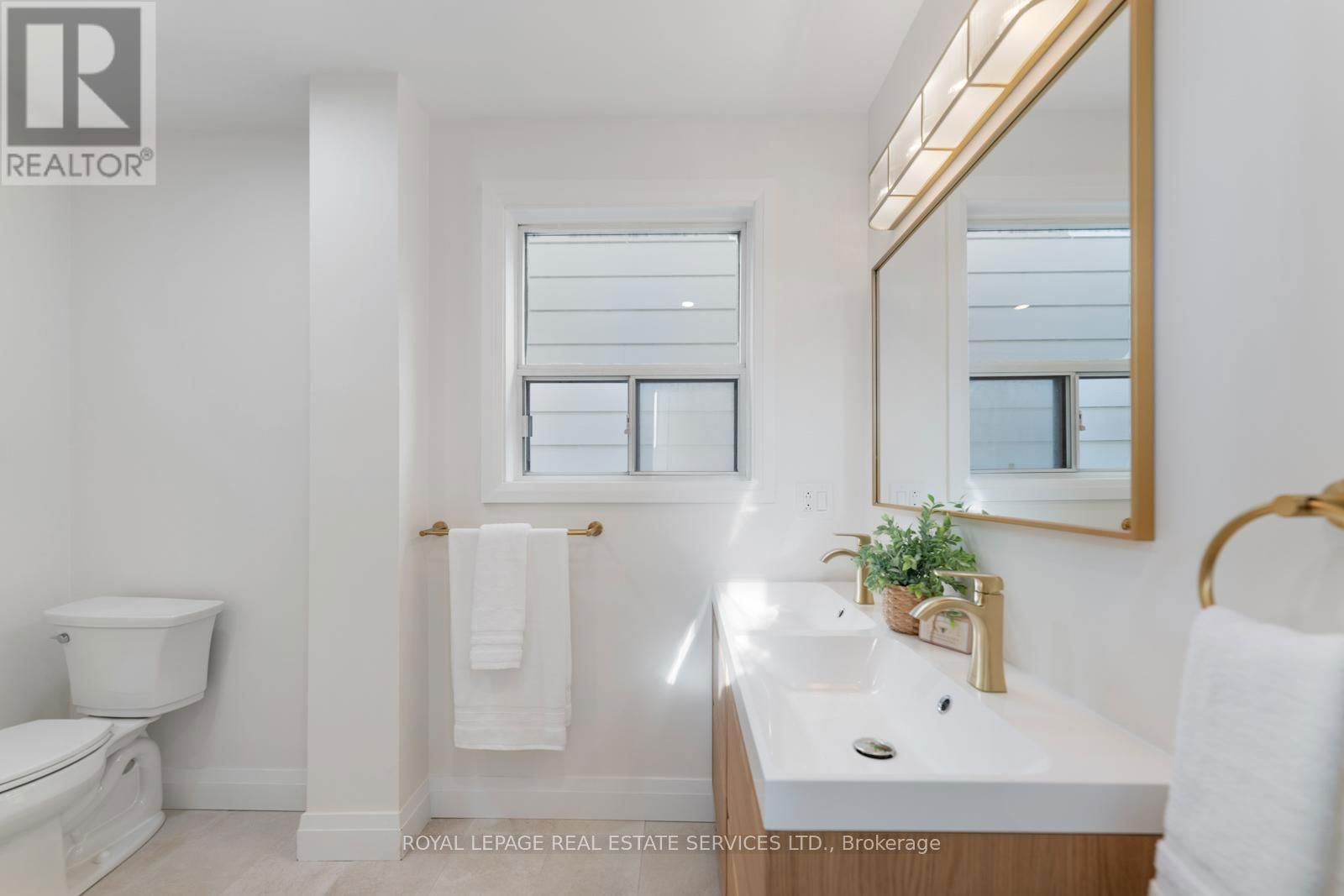63 ROBINSON STREET Image 29