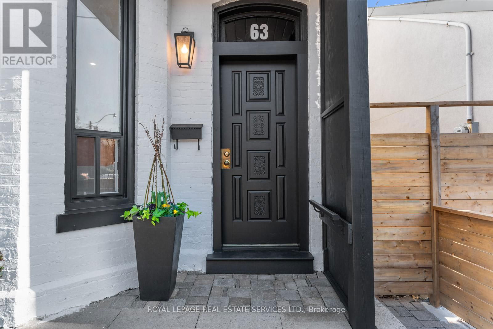 63 ROBINSON STREET Image 4