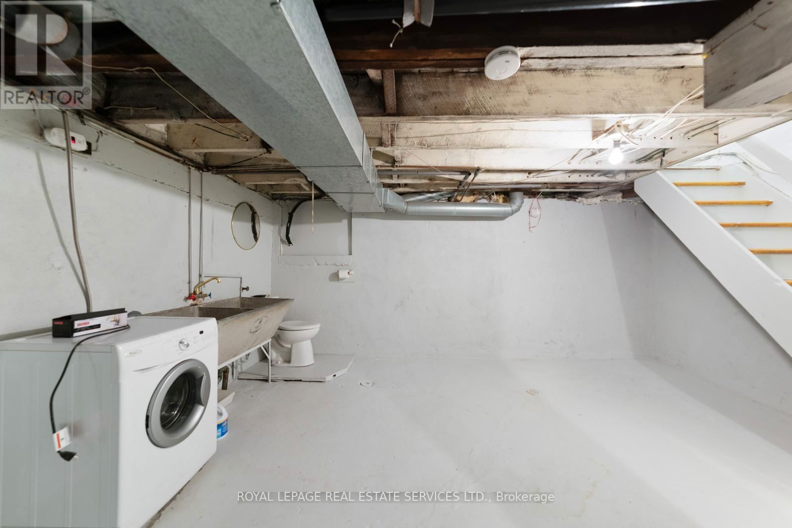 63 ROBINSON STREET Image 40