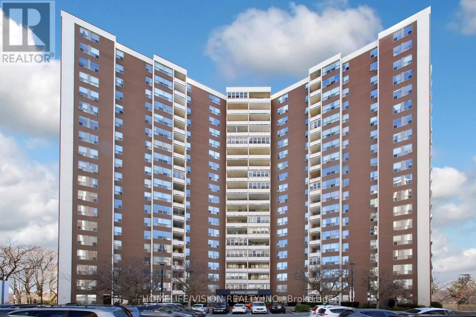 1701 - 60 PAVANE LINKWAY Image 1