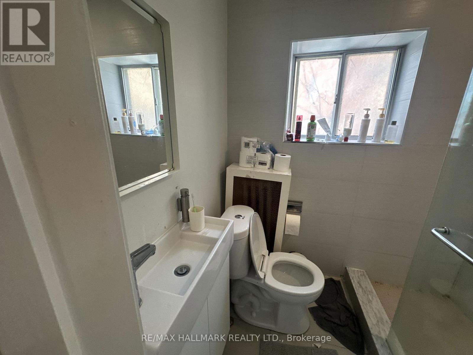 10 - 595 ST CLAIR AVENUE WEST Image 12
