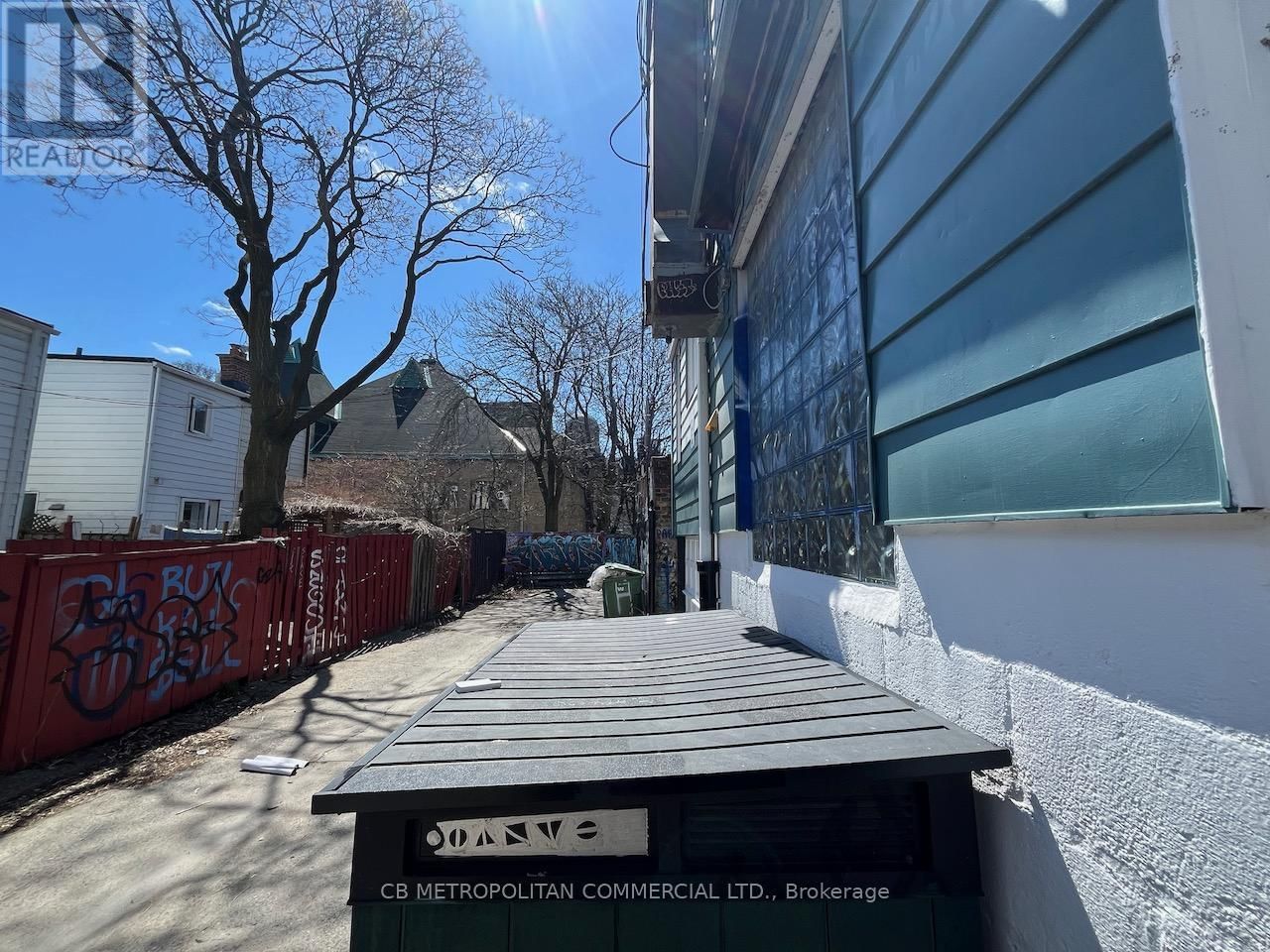 401 SPADINA AVENUE Image 17