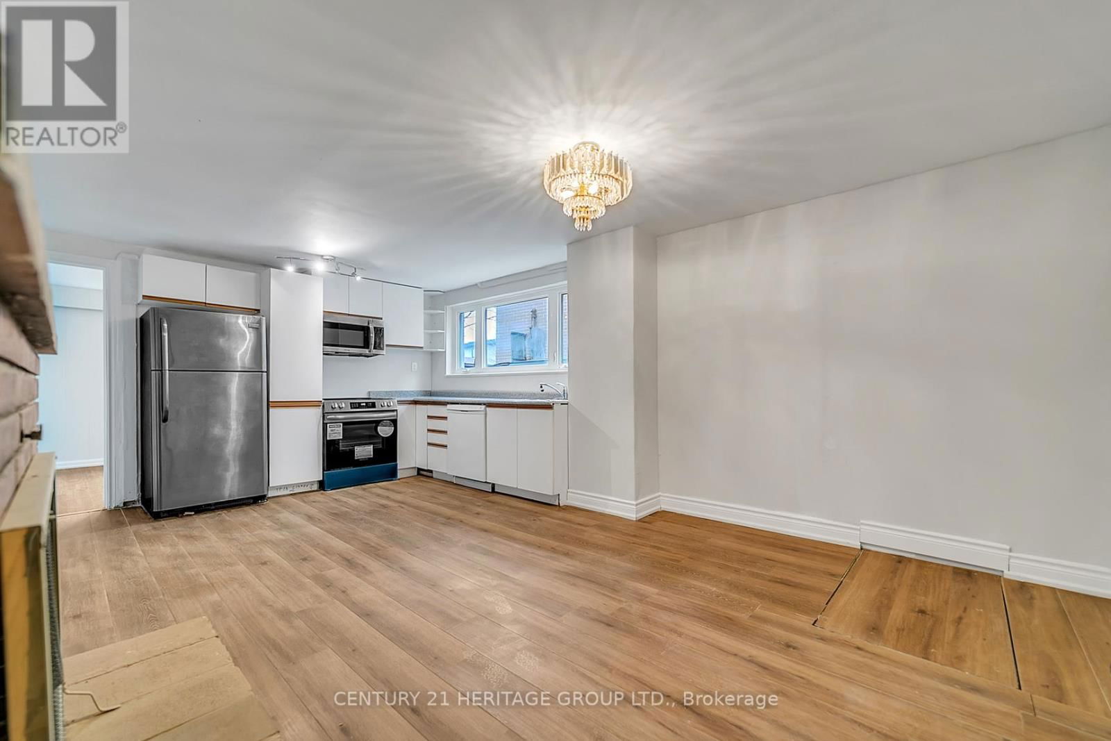 31 LARABEE CRESCENT Image 14