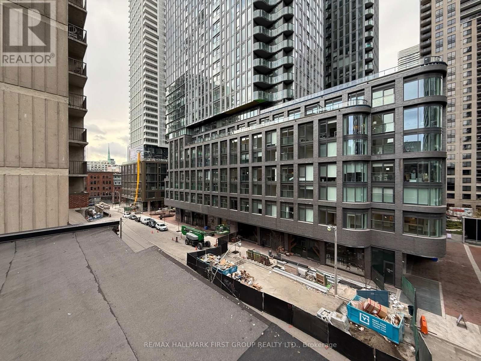 37 MUTUAL STREET Image 31