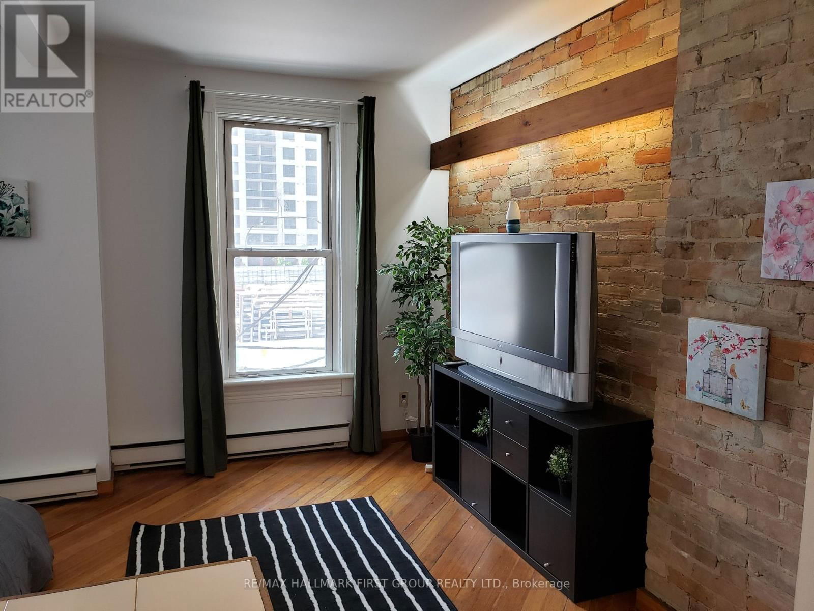 37 MUTUAL STREET Image 8