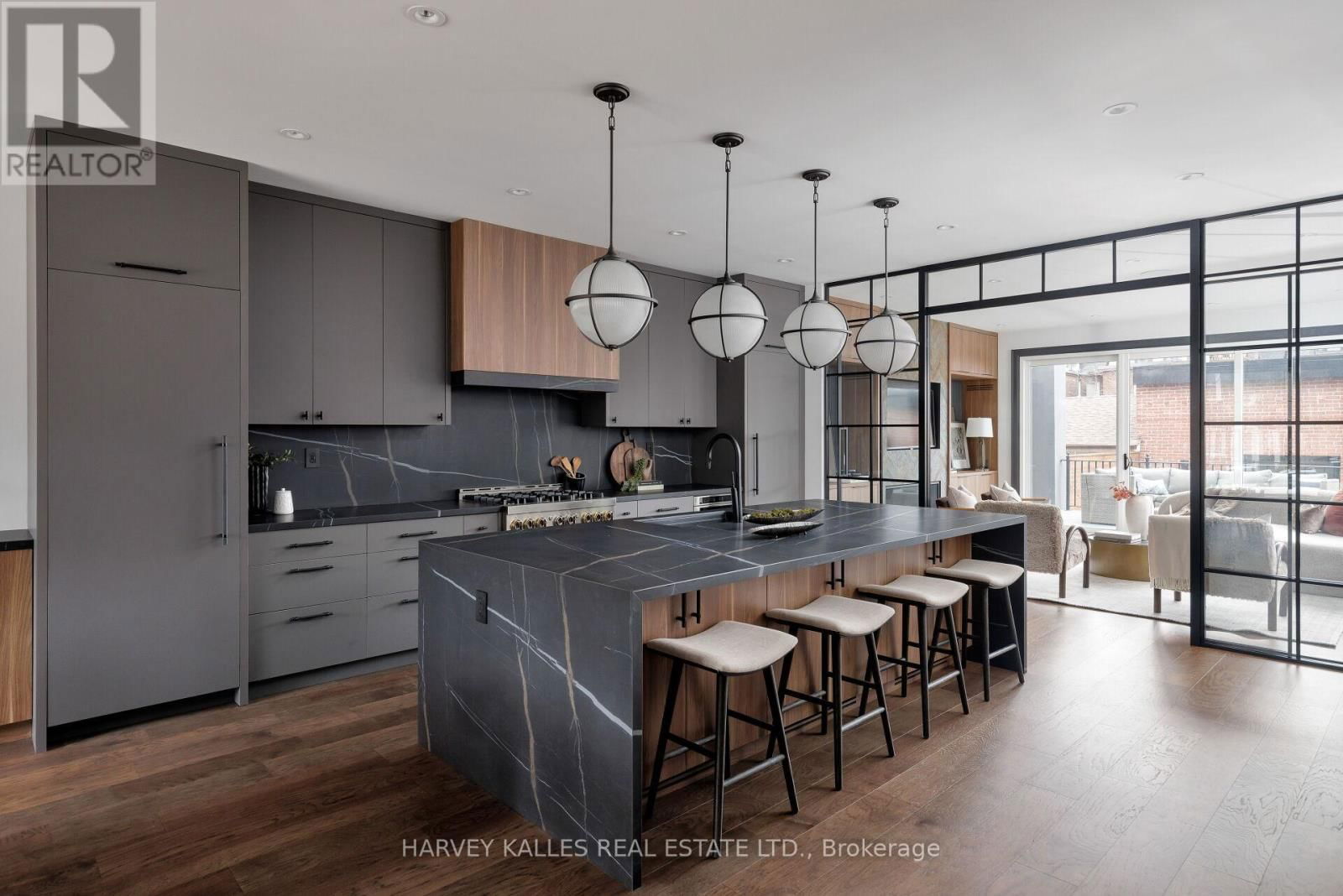 498 ROXTON ROAD Image 1