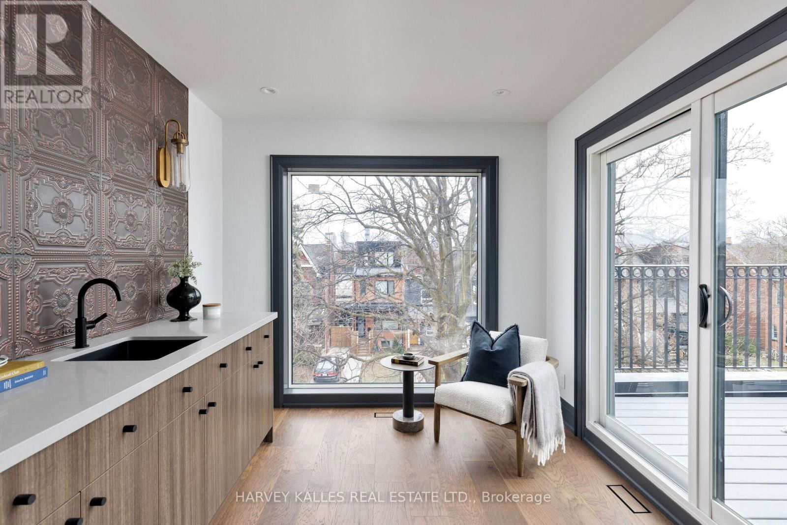 498 ROXTON ROAD Image 19