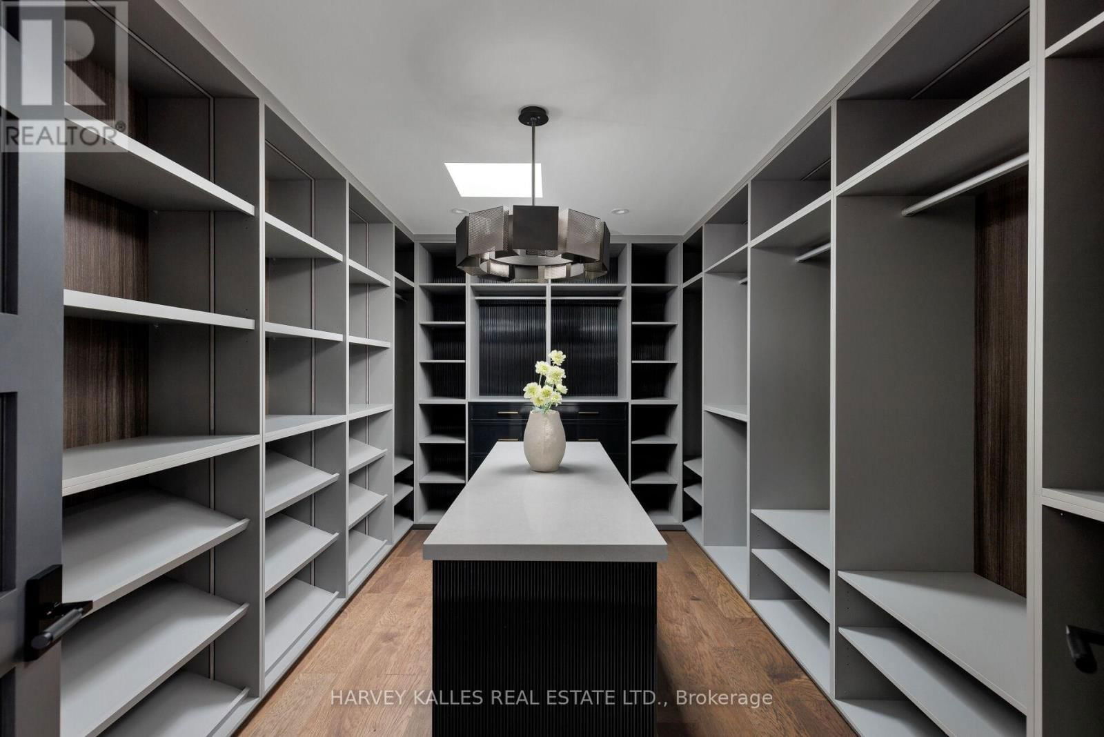 498 ROXTON ROAD Image 34