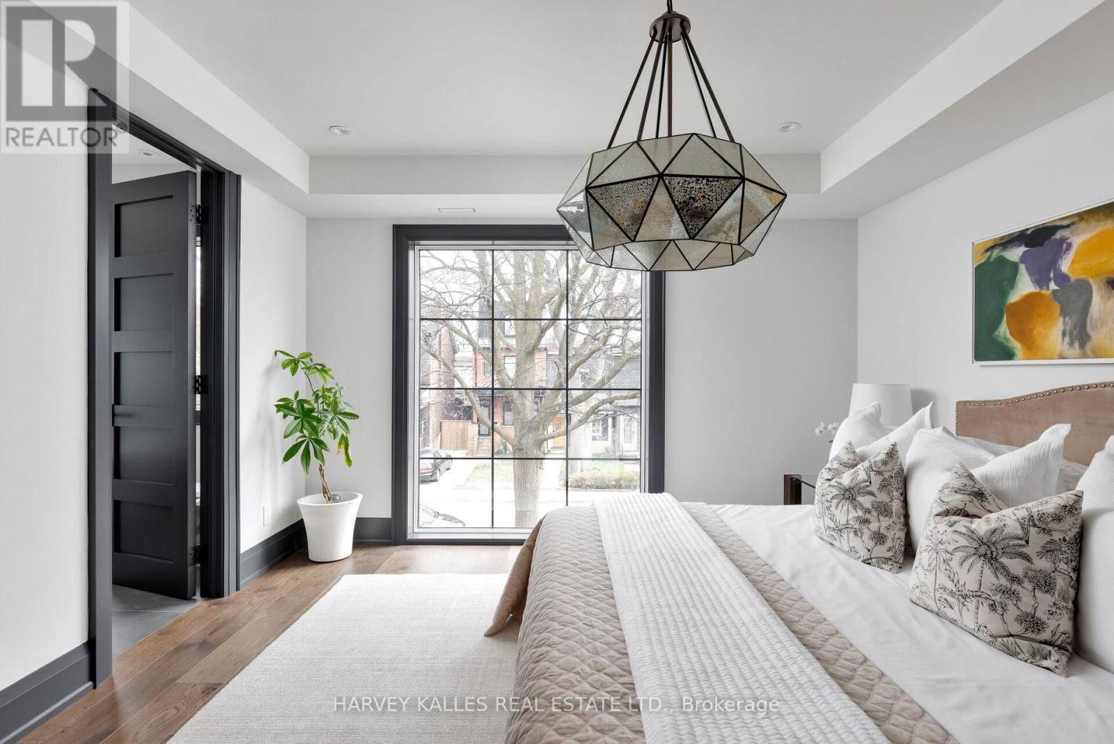 498 ROXTON ROAD Image 37