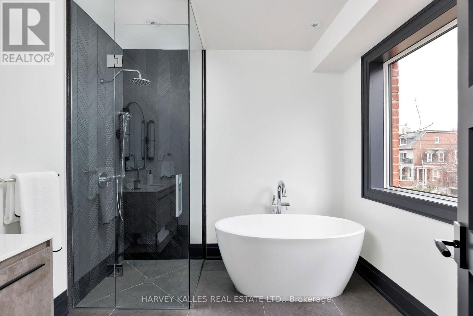 498 ROXTON ROAD Image 38
