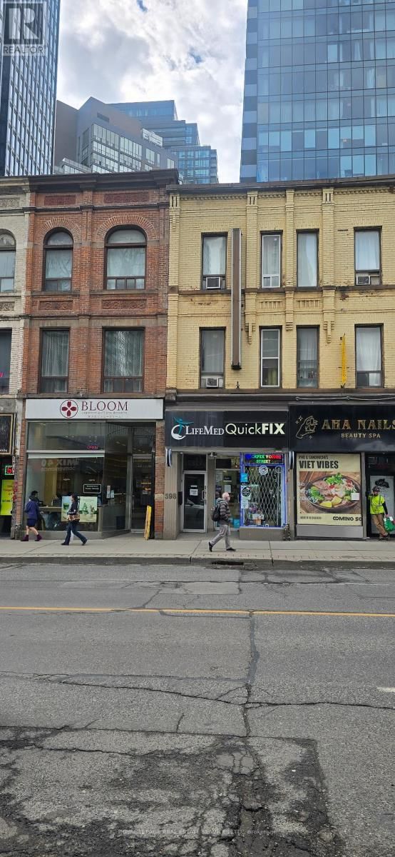598-600 YONGE STREET Image 1