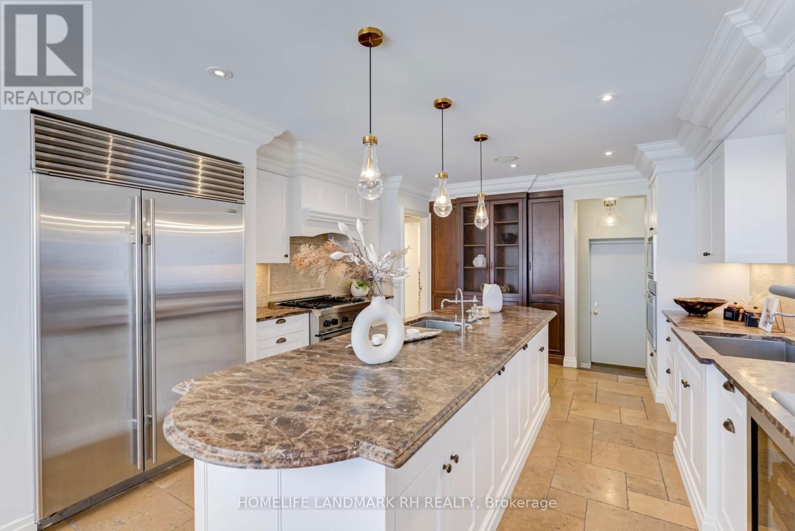 1 RIDGEWOOD ROAD Image 18