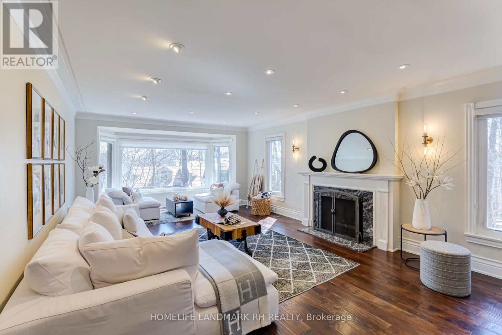 1 RIDGEWOOD ROAD Image 3