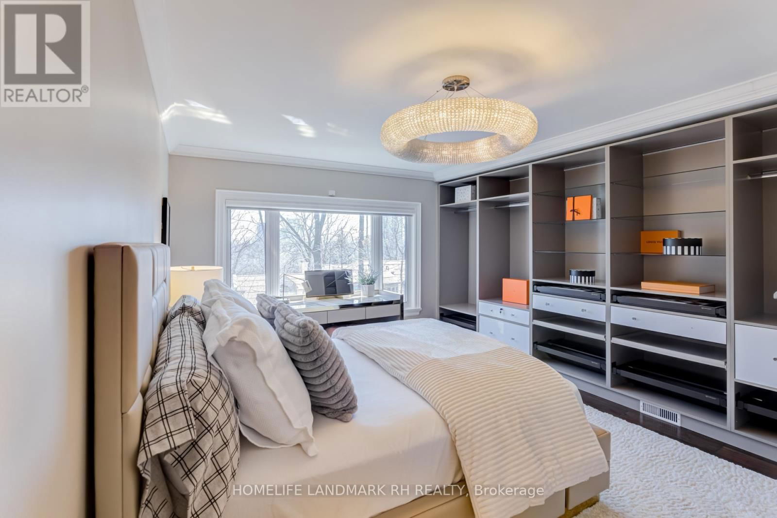 1 RIDGEWOOD ROAD Image 33