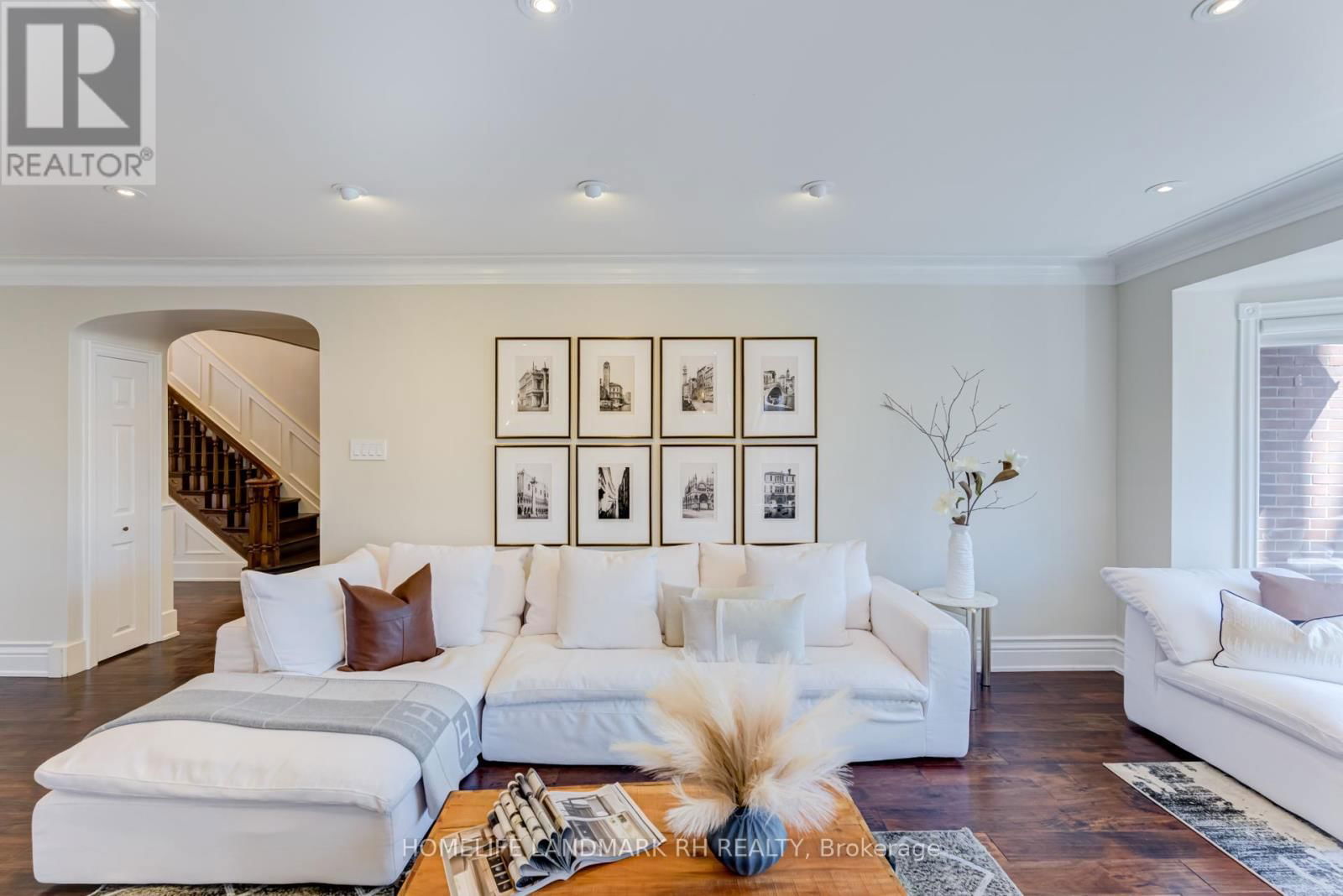 1 RIDGEWOOD ROAD Image 4