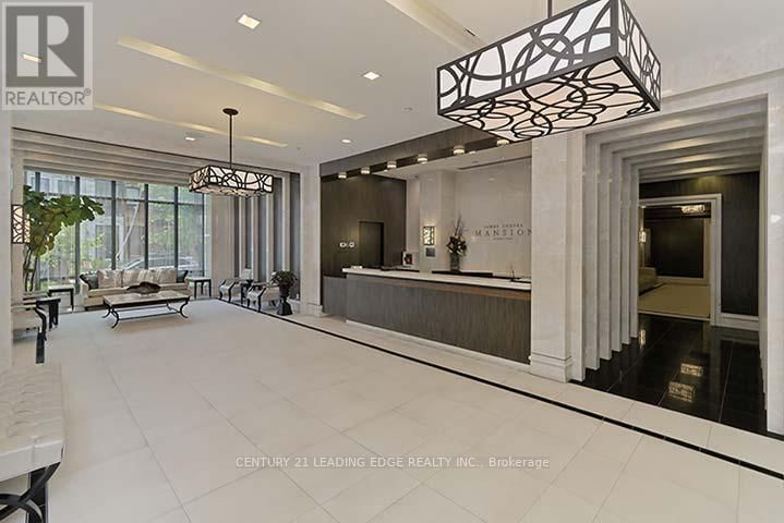 103 - 28 LINDEN STREET Image 30