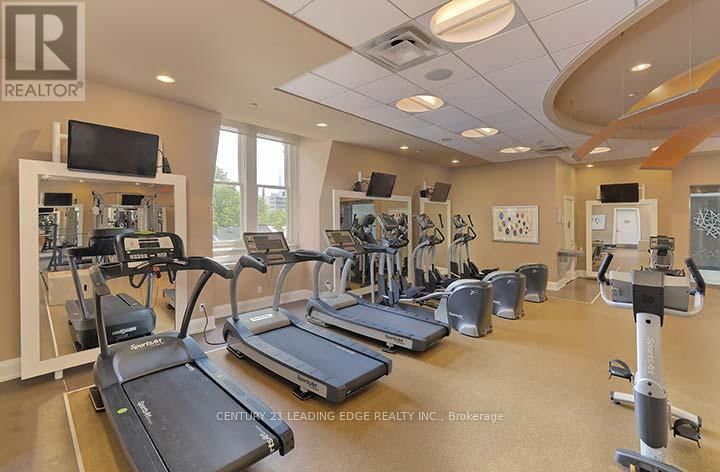 103 - 28 LINDEN STREET Image 35