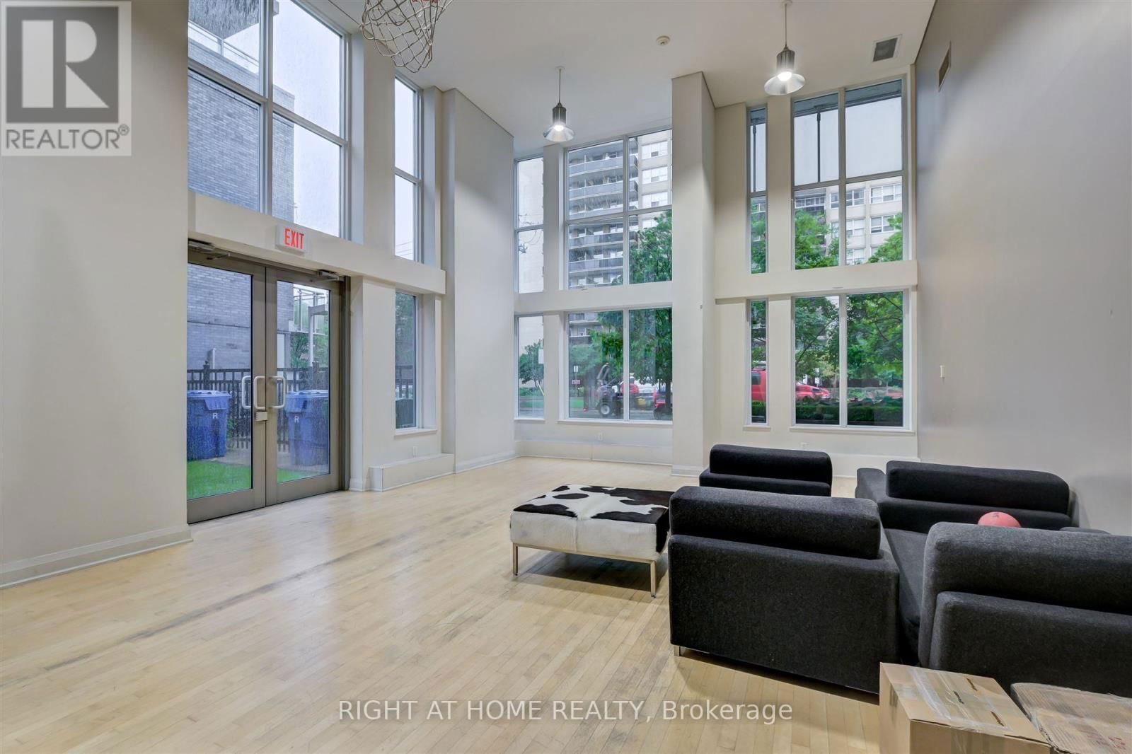 908 - 83 REDPATH AVENUE Image 18