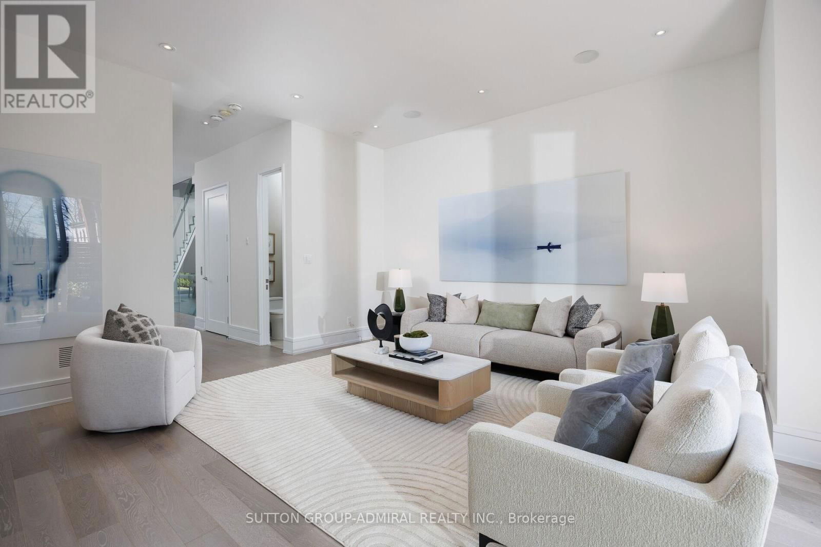 11 THURLOE AVENUE Image 18