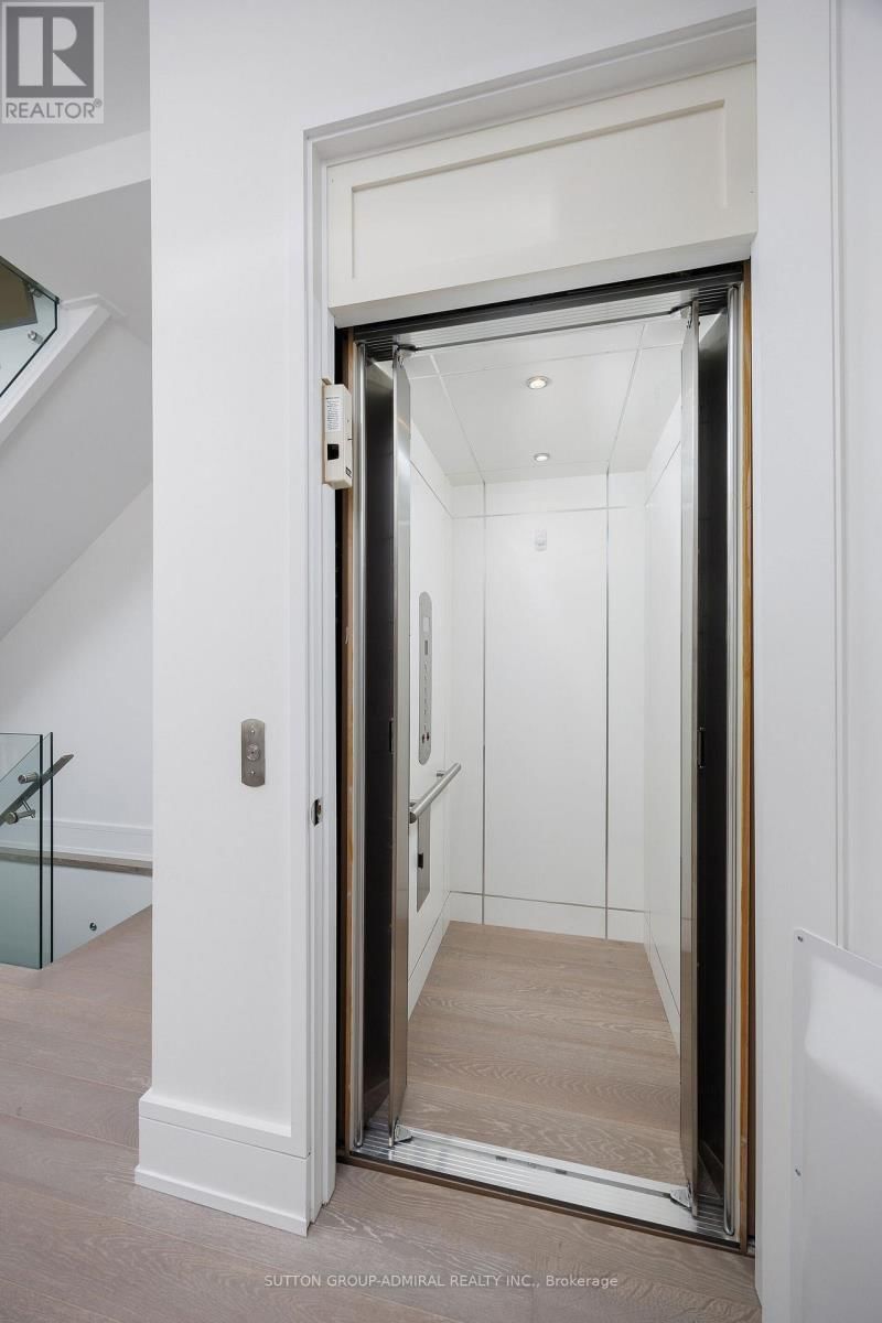 11 THURLOE AVENUE Image 20