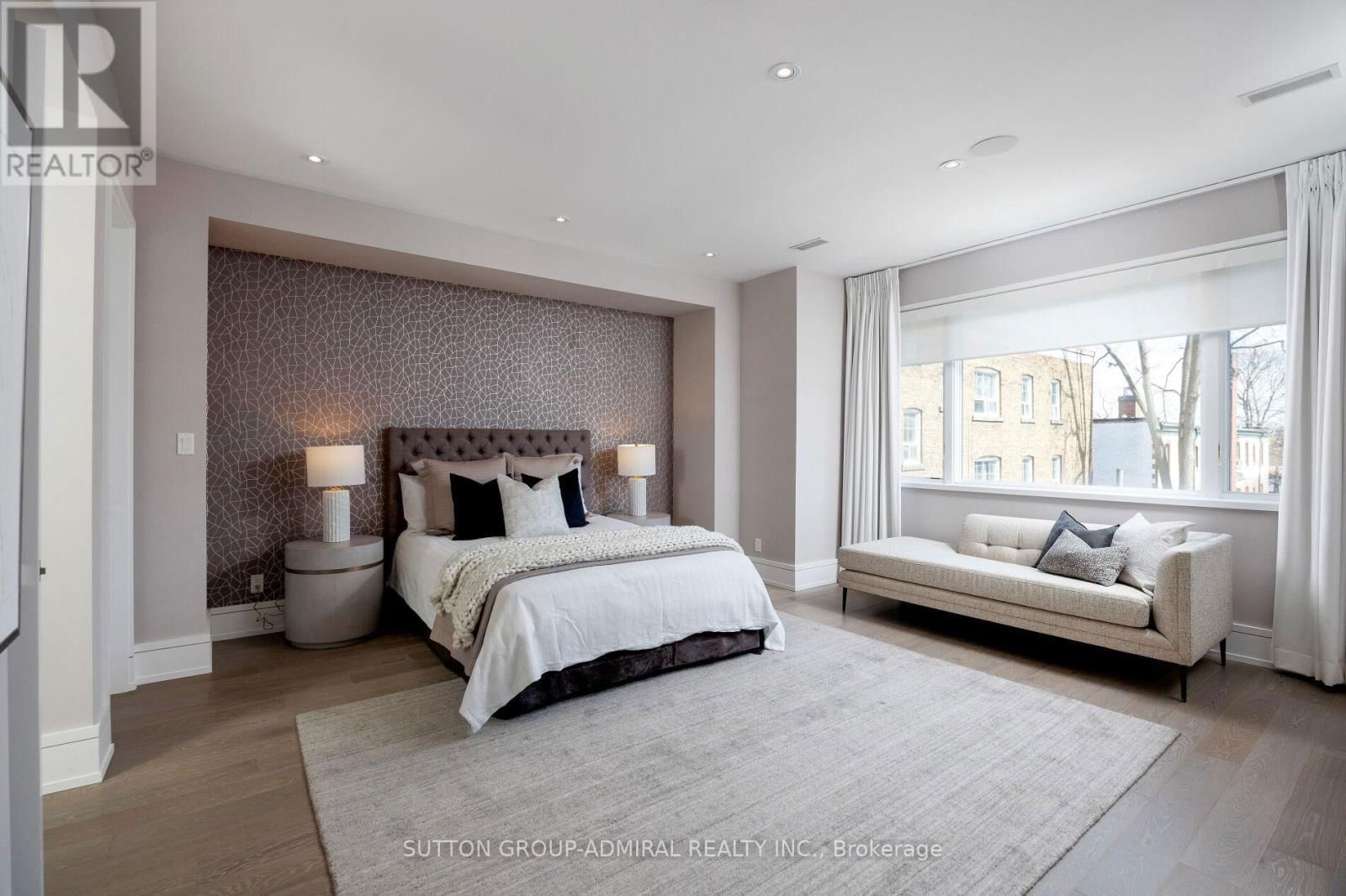 11 THURLOE AVENUE Image 21