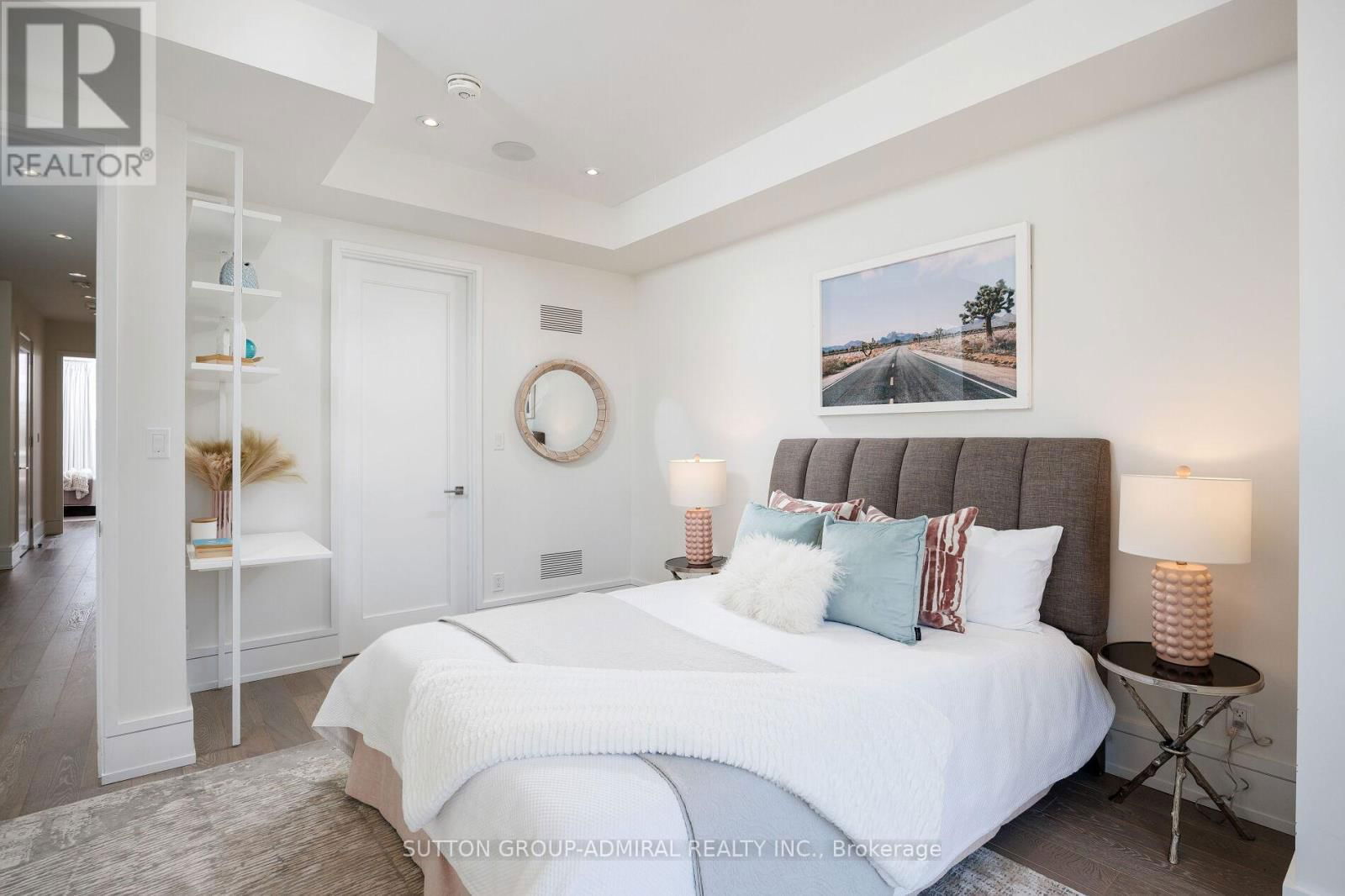 11 THURLOE AVENUE Image 26