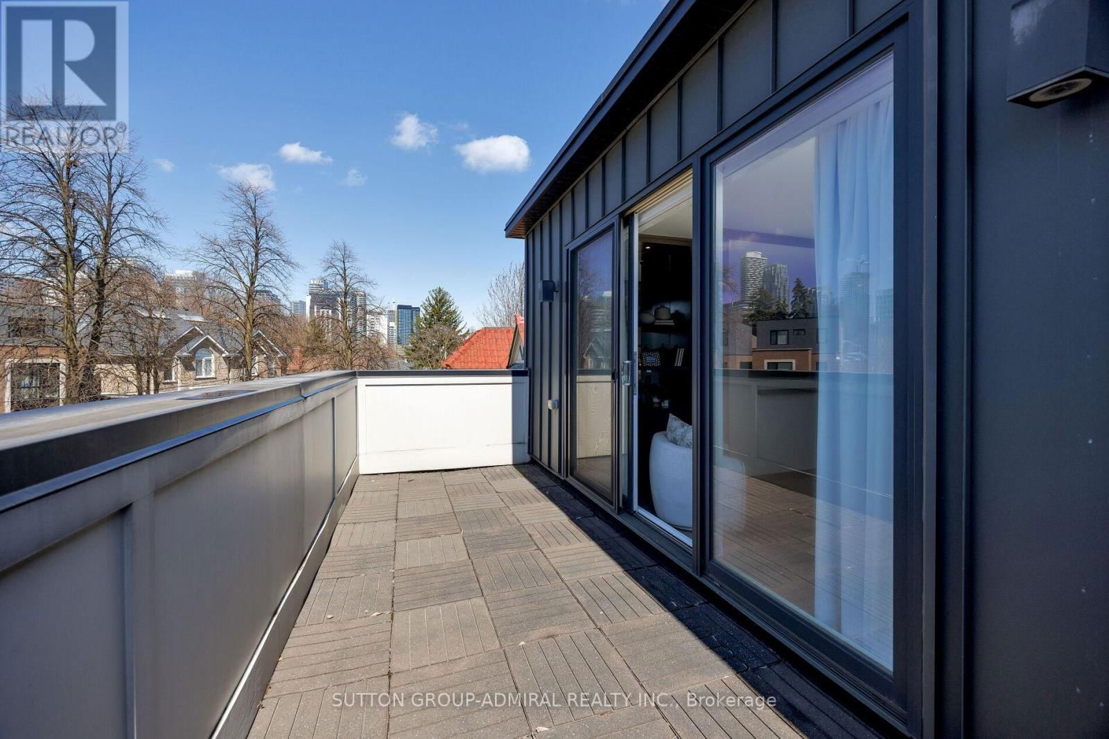 11 THURLOE AVENUE Image 35