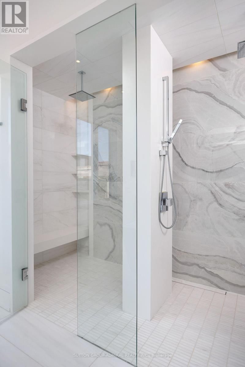 11 THURLOE AVENUE Image 39