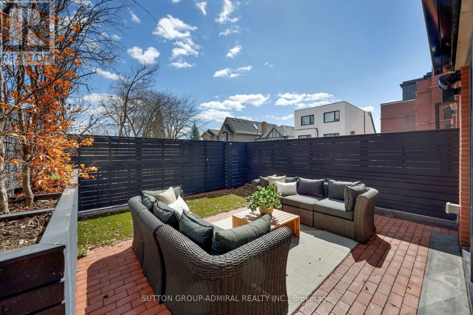 11 THURLOE AVENUE Image 47