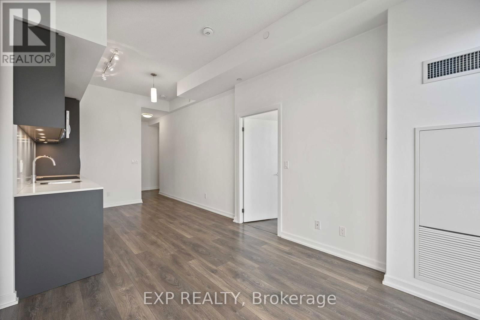 3011 - 56 FOREST MANOR ROAD Image 16