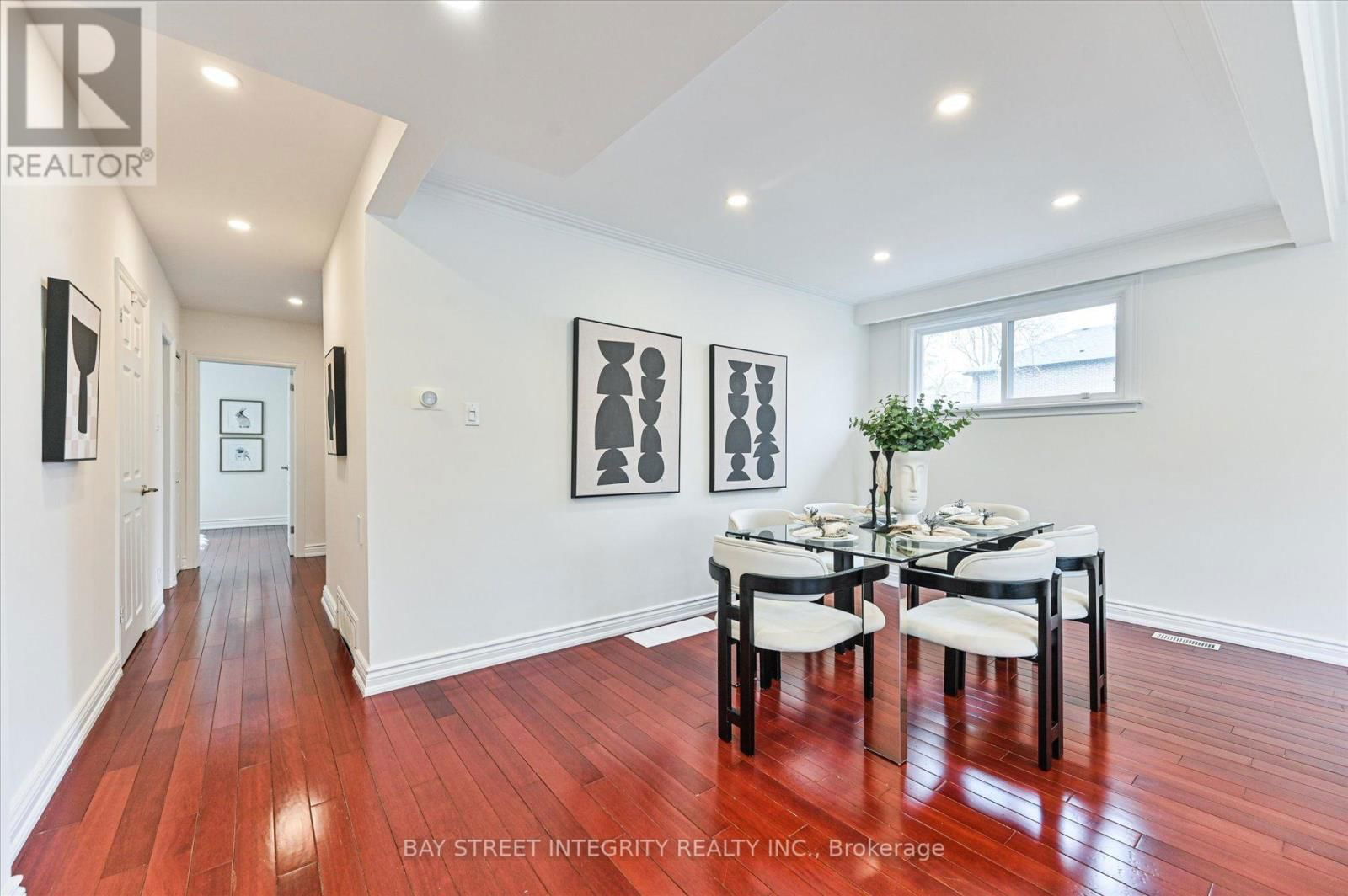 435 CUMMER AVENUE Image 11