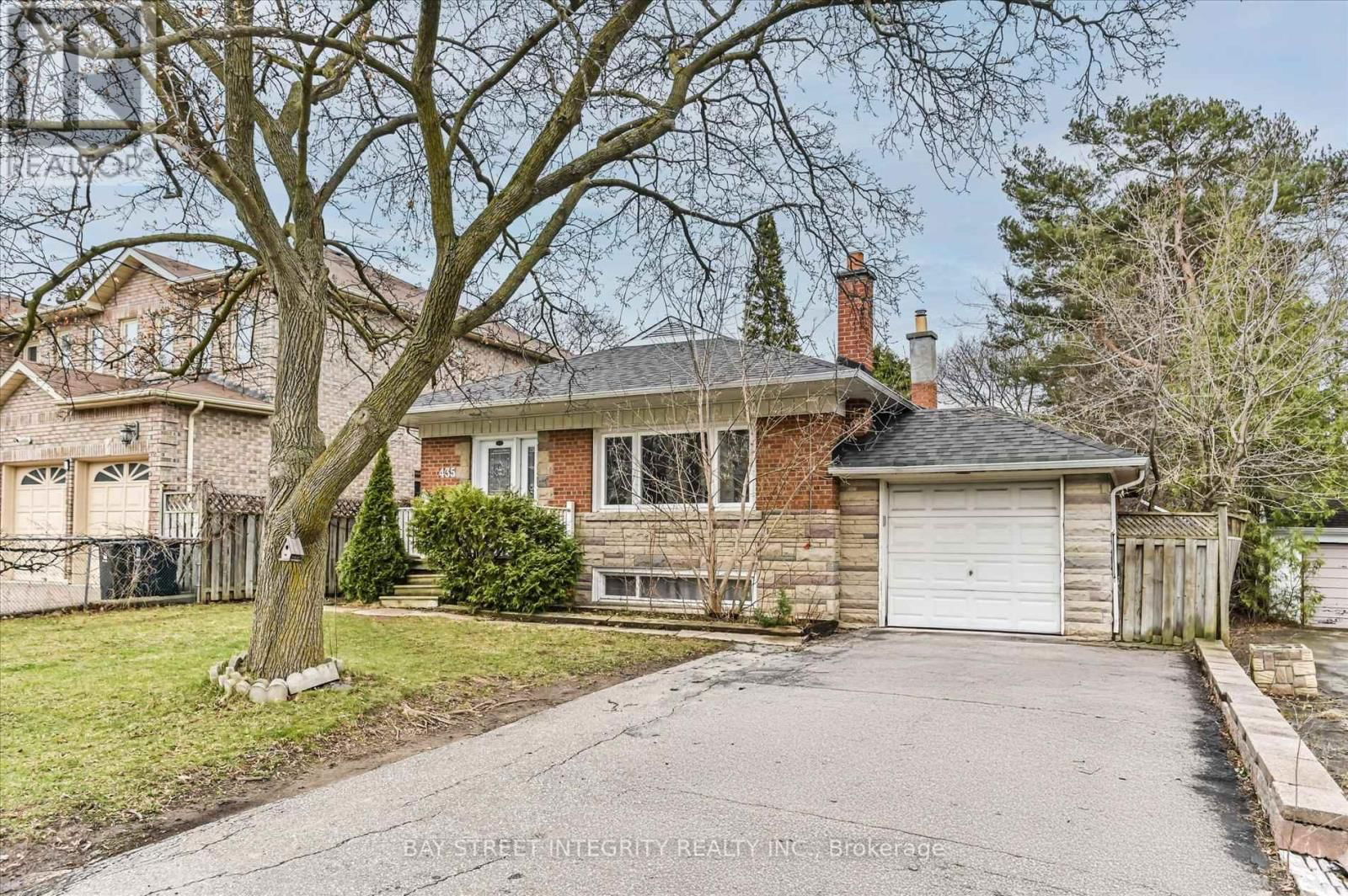 435 CUMMER AVENUE Image 2
