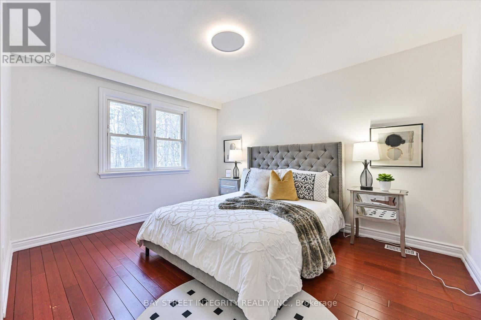 435 CUMMER AVENUE Image 20