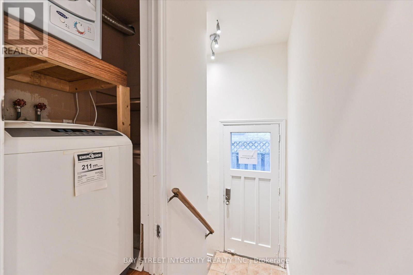 435 CUMMER AVENUE Image 24