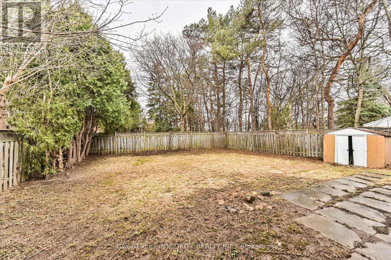 435 CUMMER AVENUE Image 25