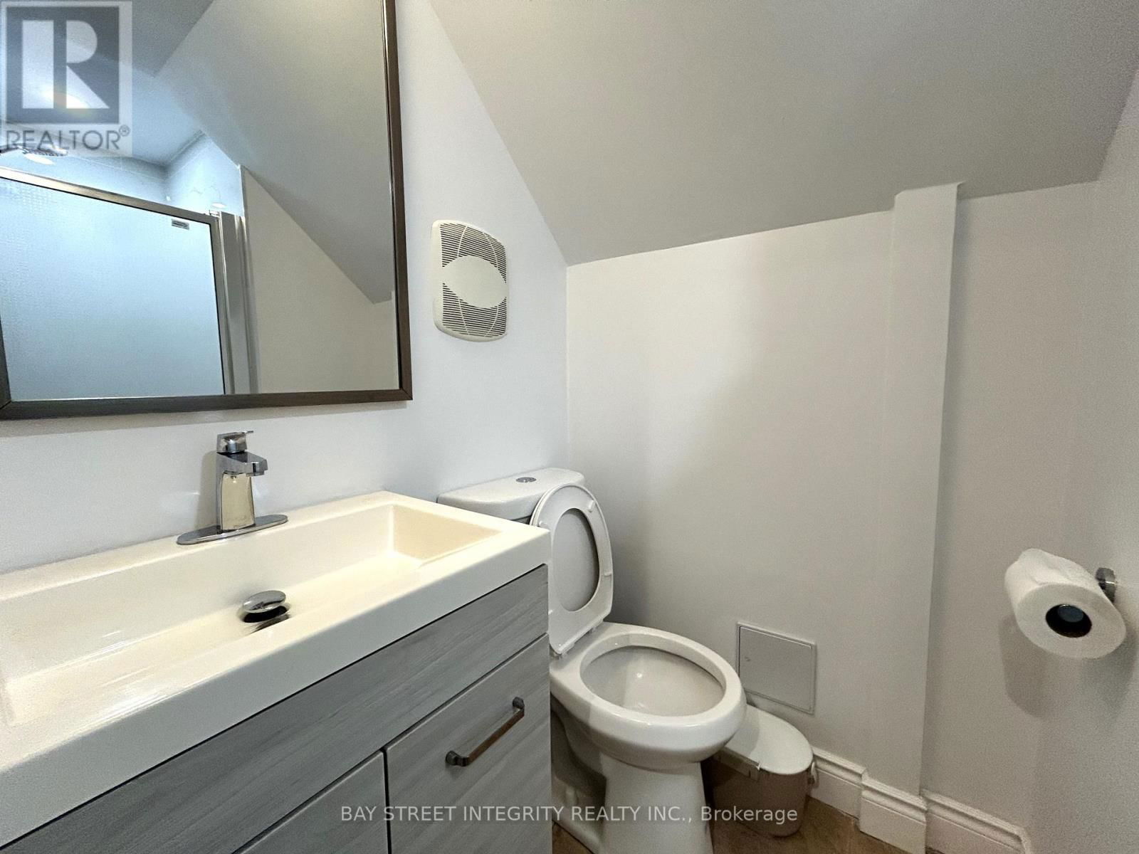 435 CUMMER AVENUE Image 39