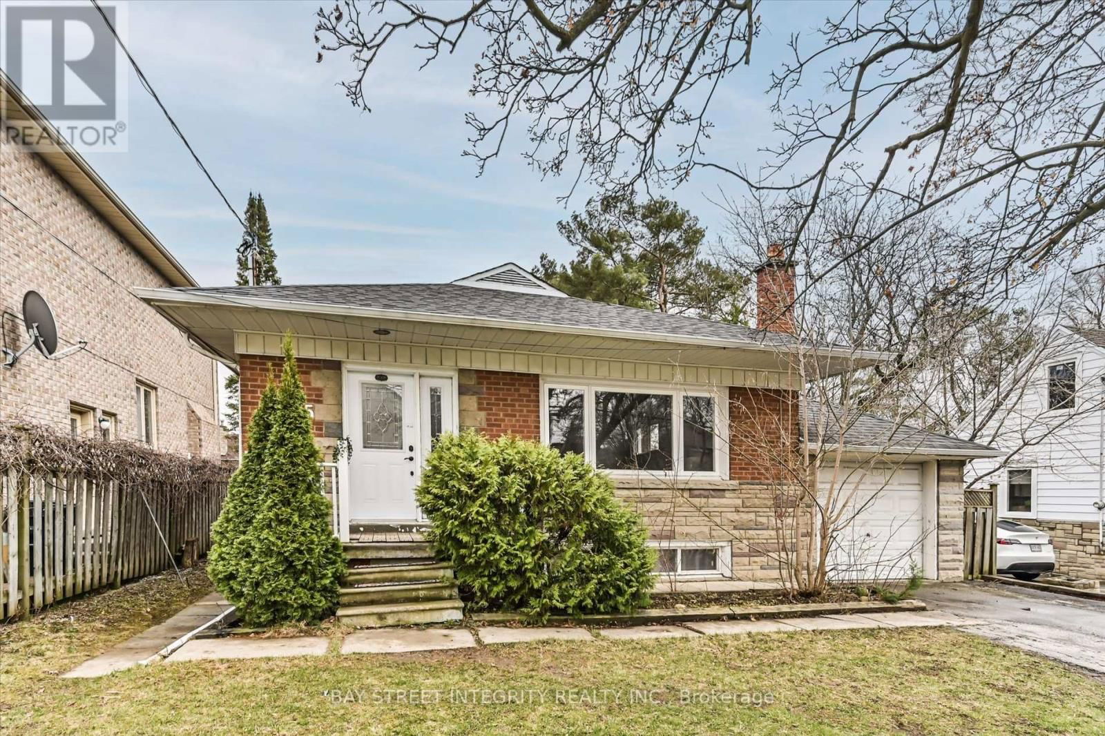 435 CUMMER AVENUE Image 4