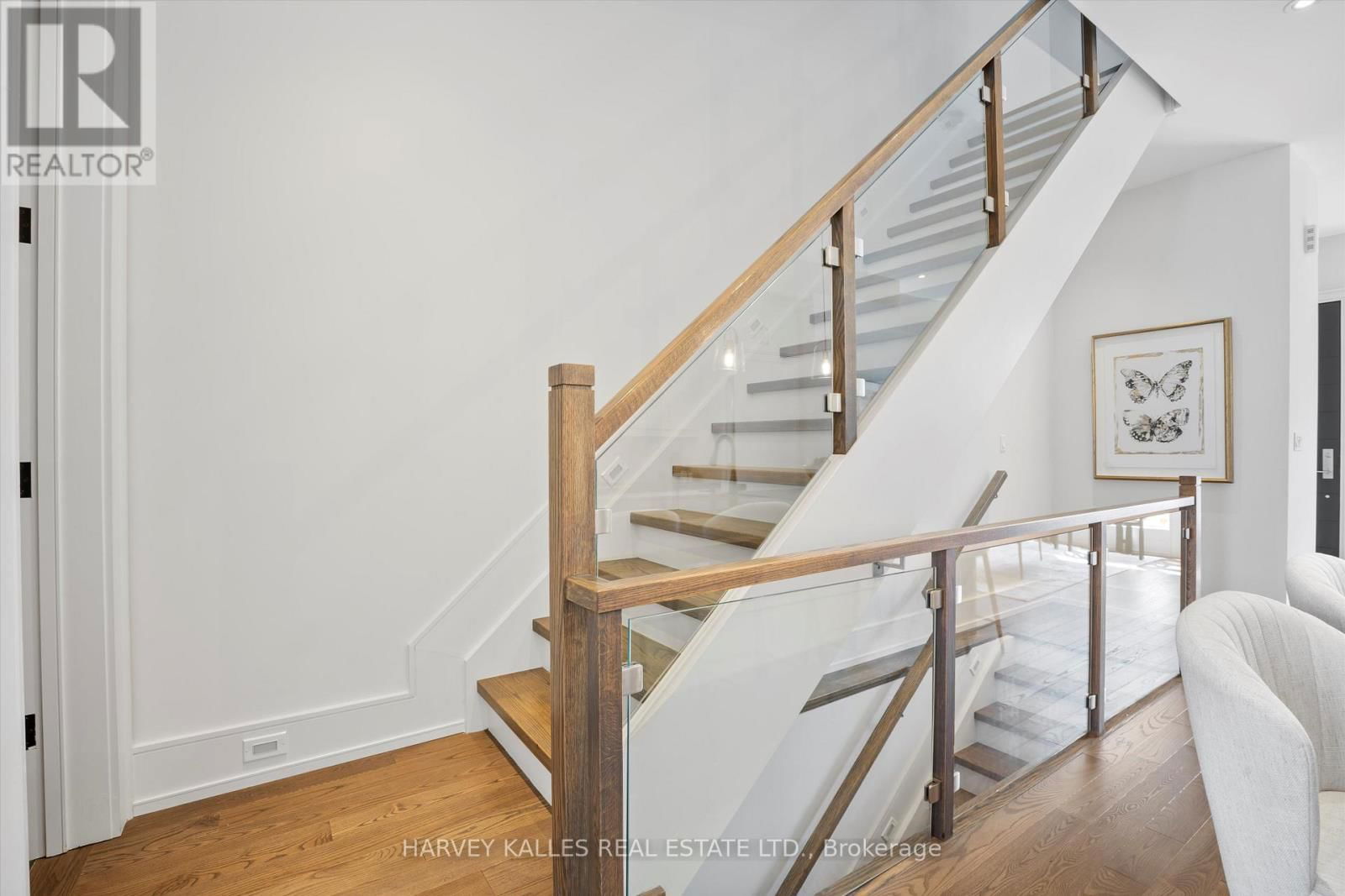 74 WOBURN AVENUE Image 20