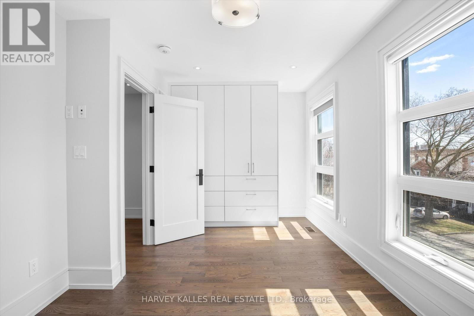74 WOBURN AVENUE Image 26