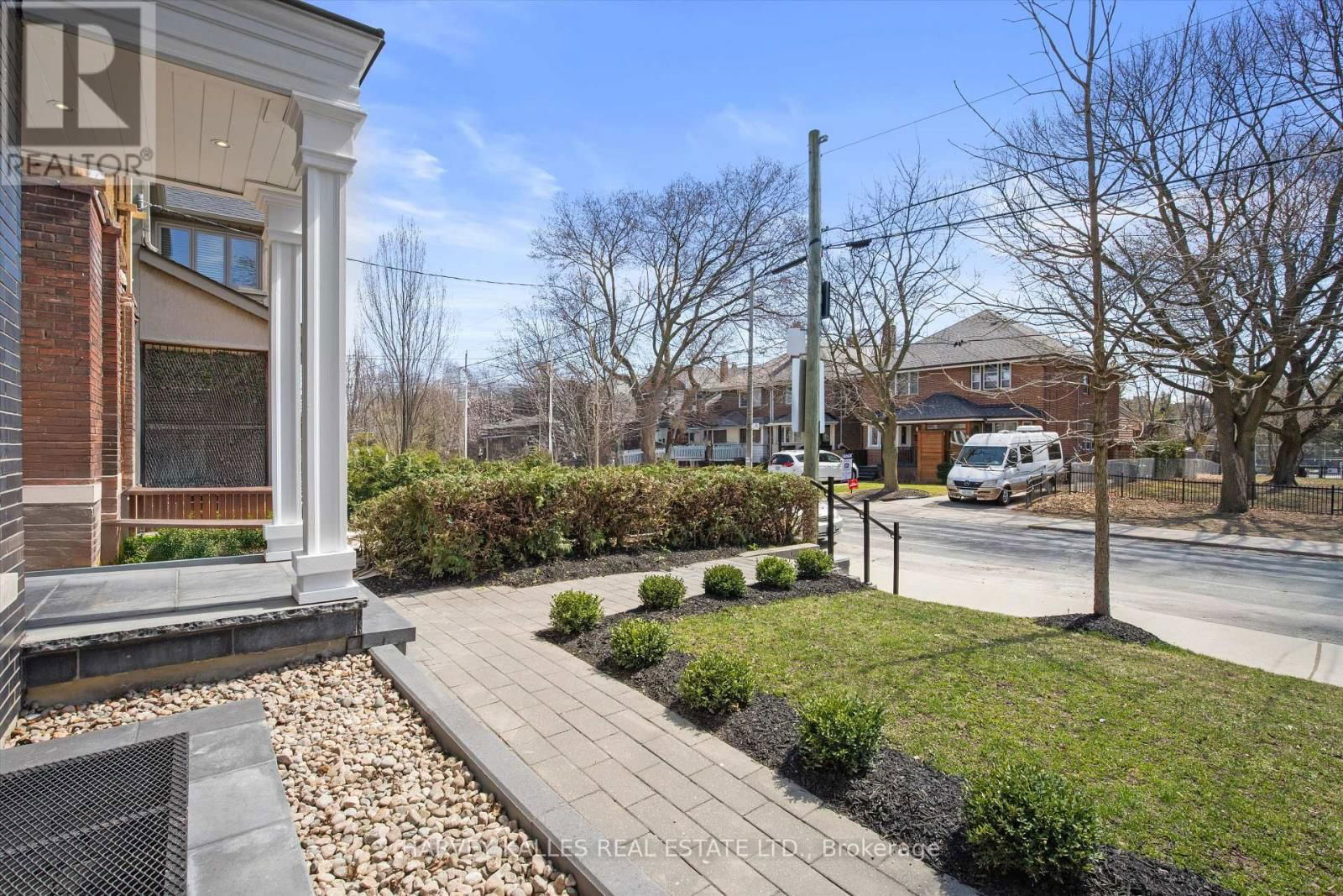 74 WOBURN AVENUE Image 3