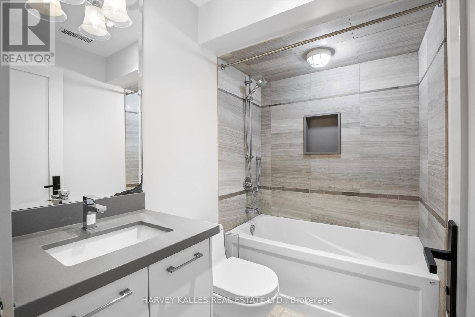74 WOBURN AVENUE Image 34