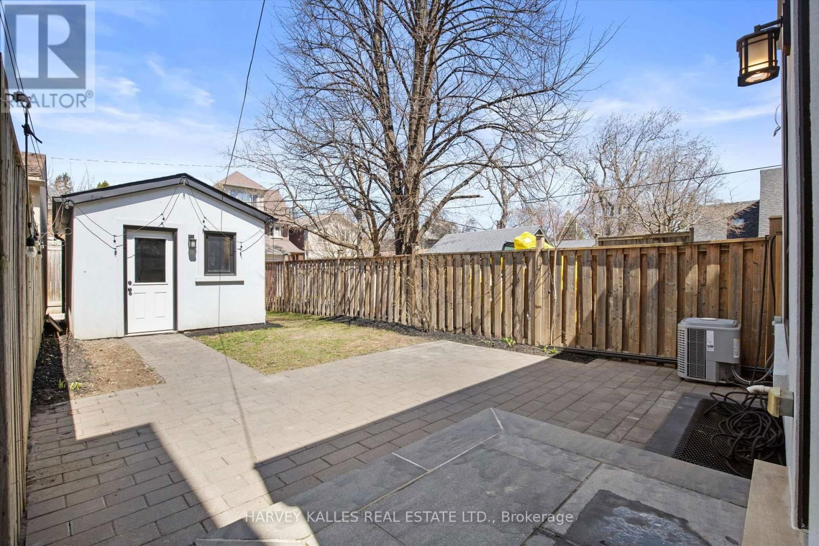 74 WOBURN AVENUE Image 40