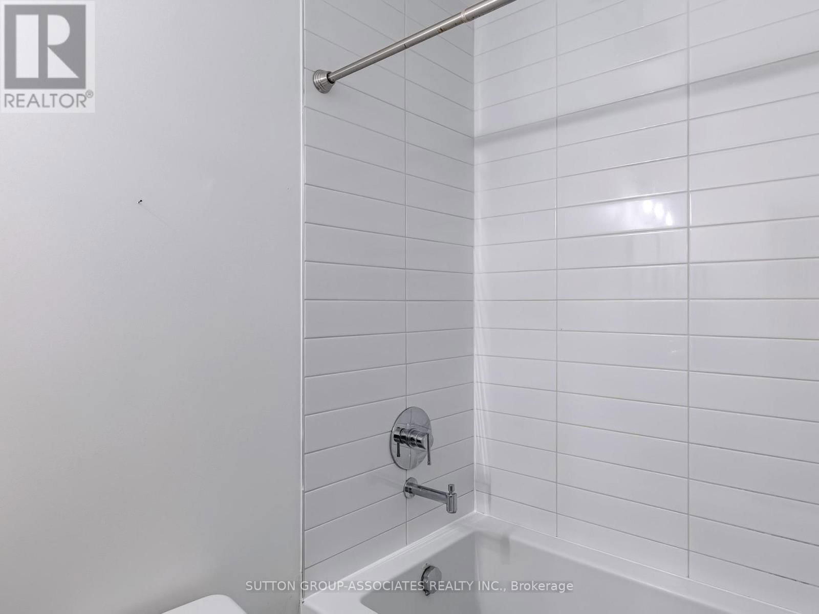 811 - 138 PRINCESS STREET Image 39
