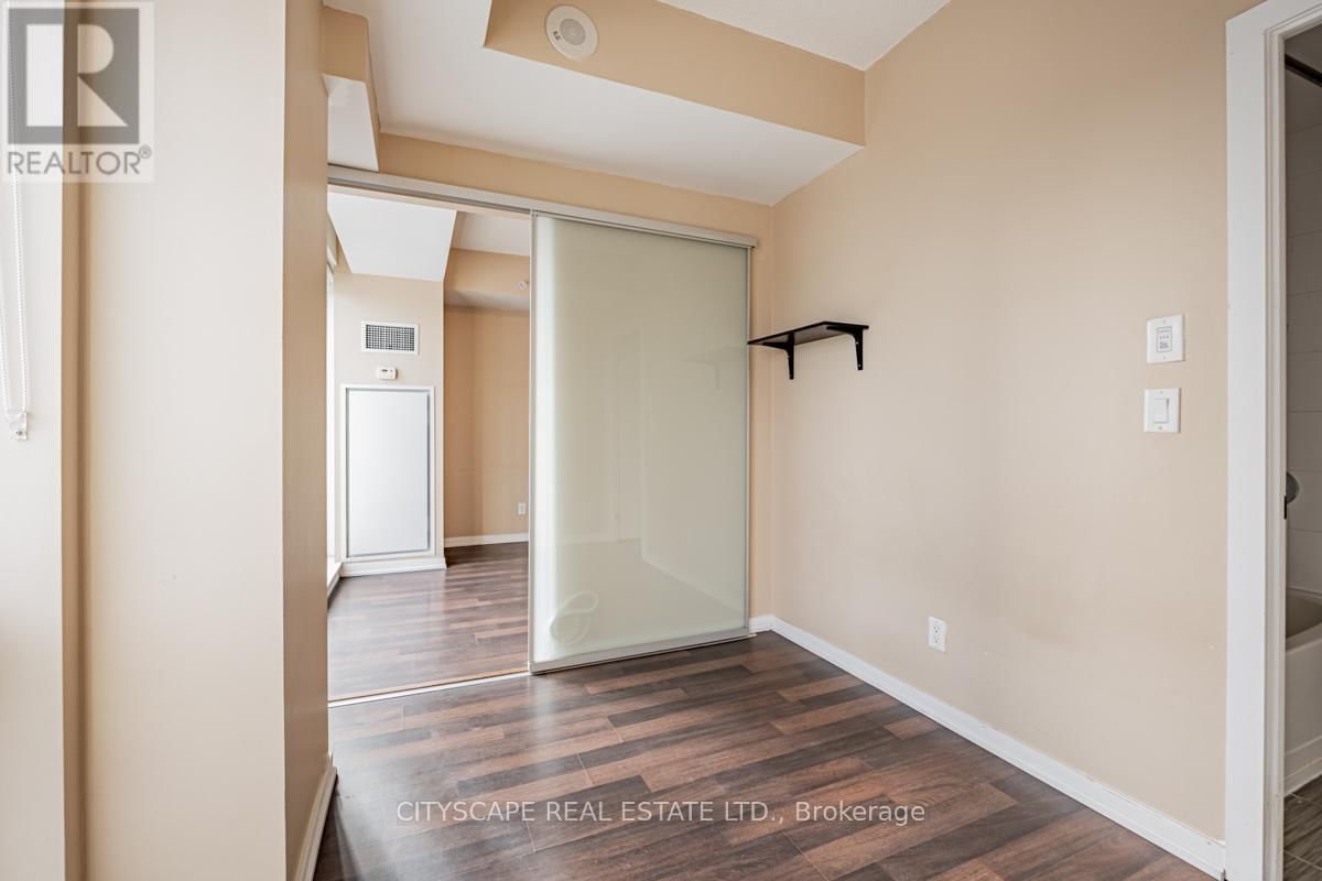 1402 - 20 JOE SHUSTER WAY Image 13
