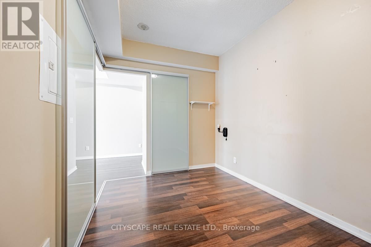 1402 - 20 JOE SHUSTER WAY Image 17