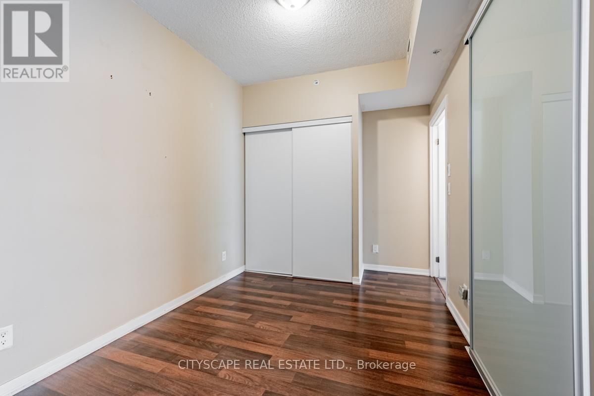 1402 - 20 JOE SHUSTER WAY Image 18