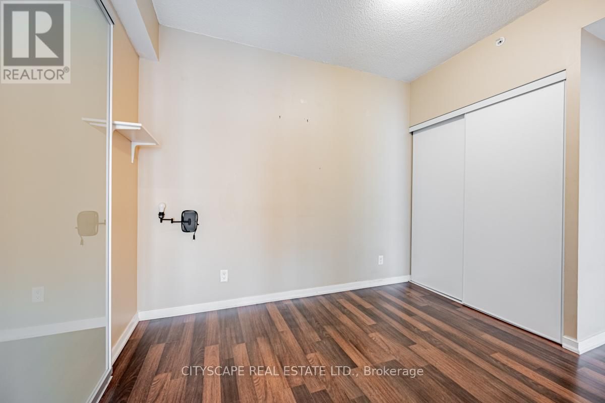 1402 - 20 JOE SHUSTER WAY Image 19