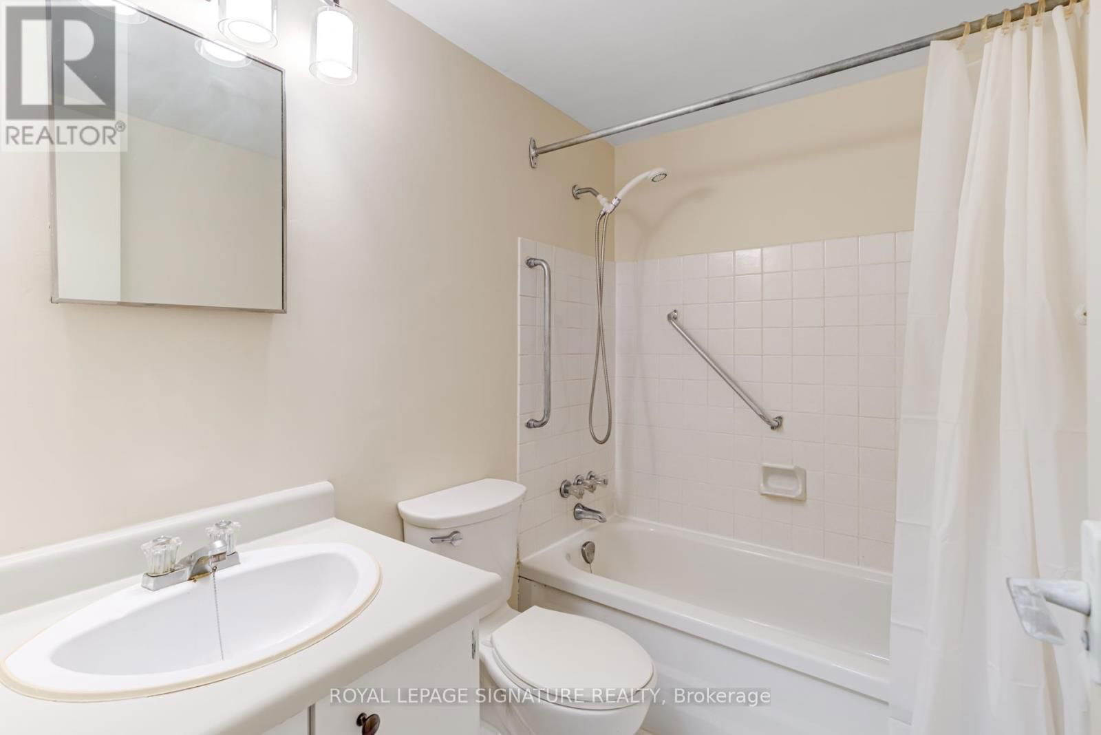 1011 - 40 HOMEWOOD AVENUE Image 15