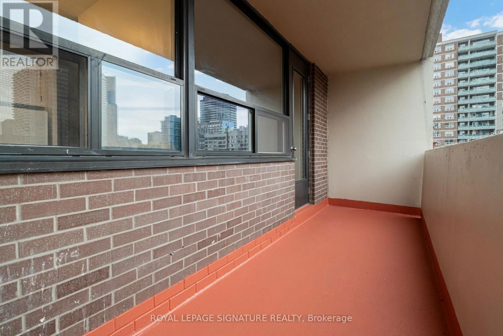1011 - 40 HOMEWOOD AVENUE Image 18
